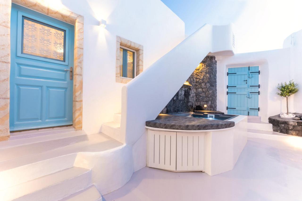 Вилла Kalamia Cave House Пиргос Экстерьер фото